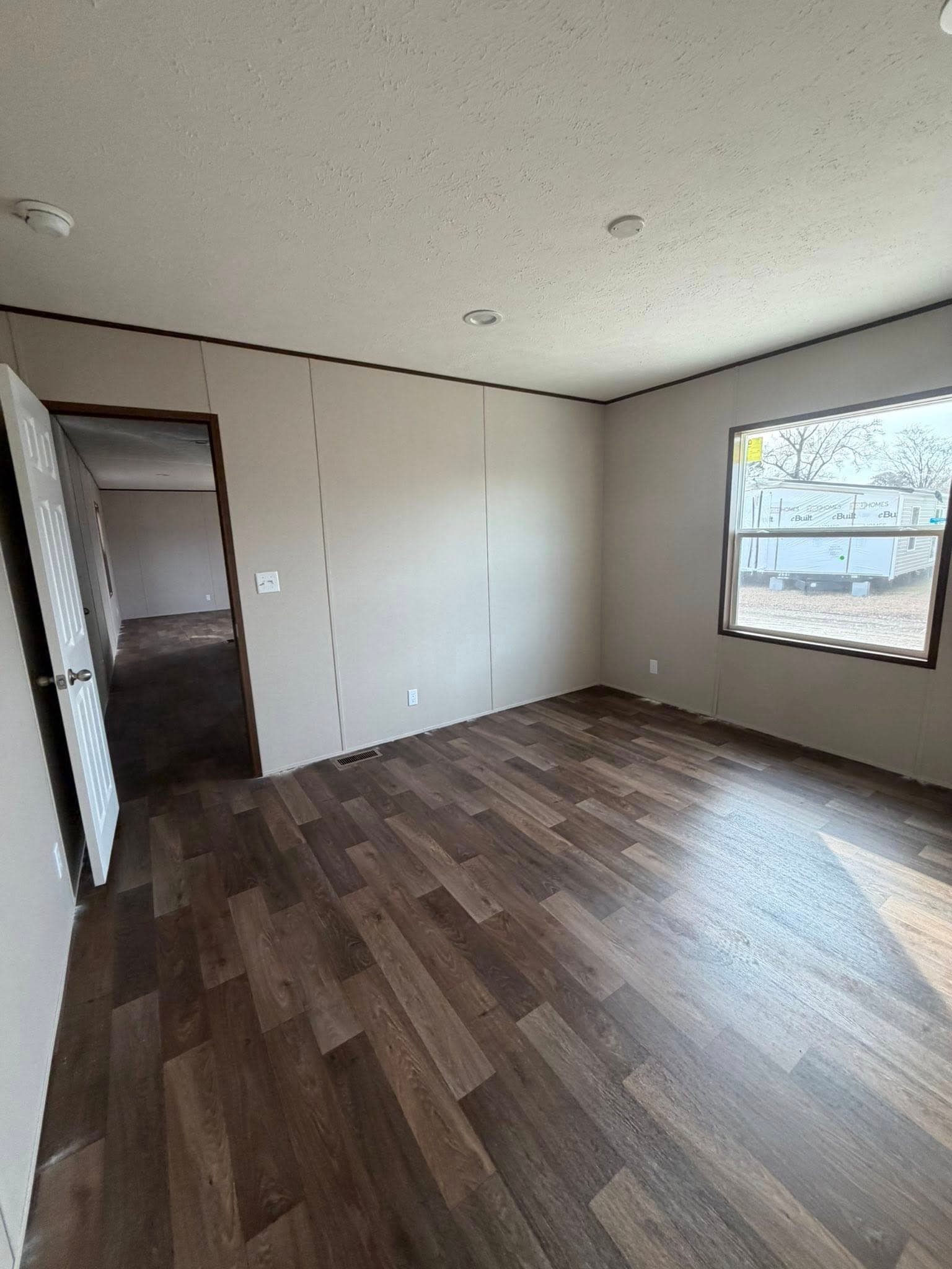 Hickory  home features