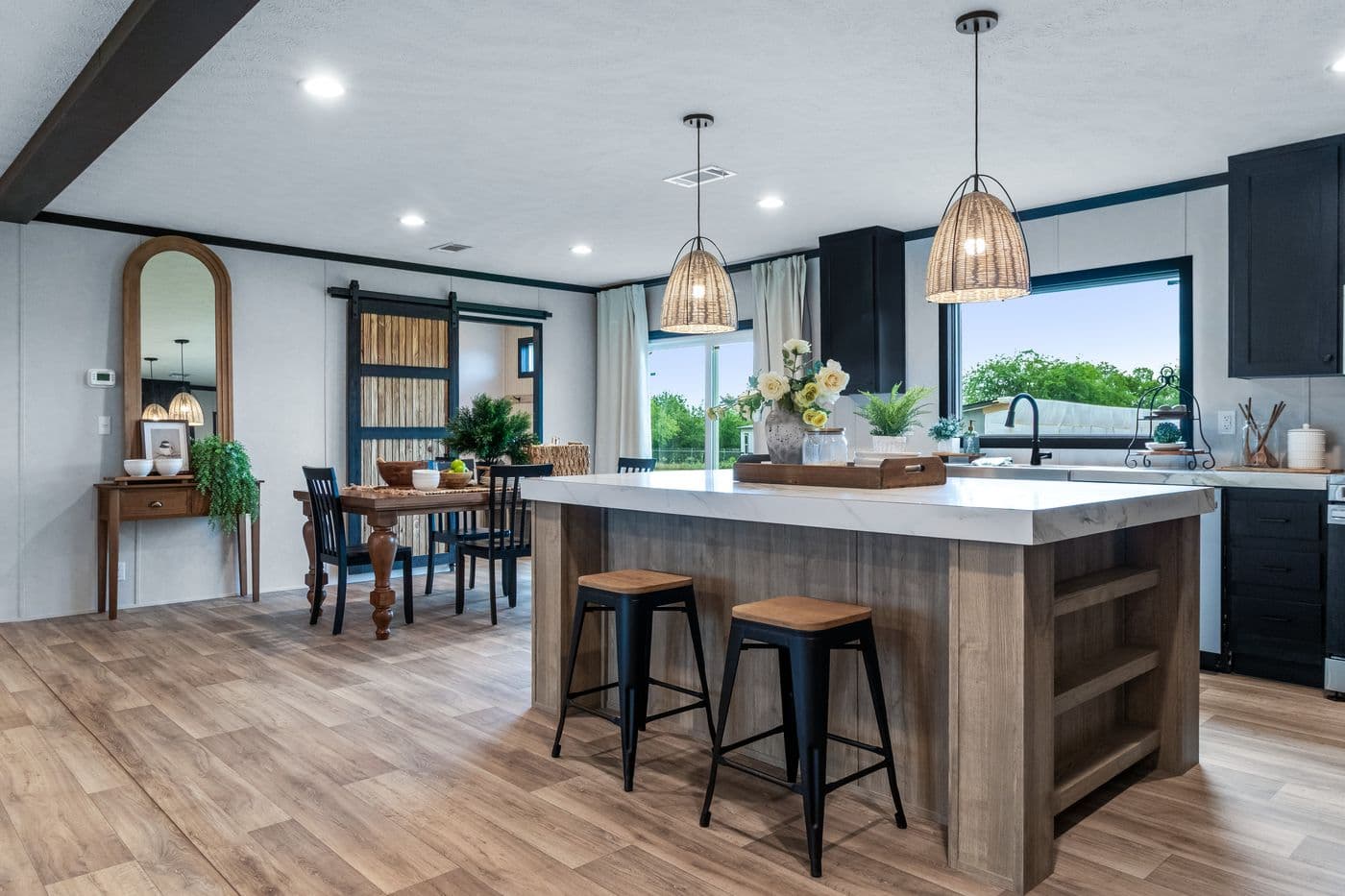 Odyssey  home features