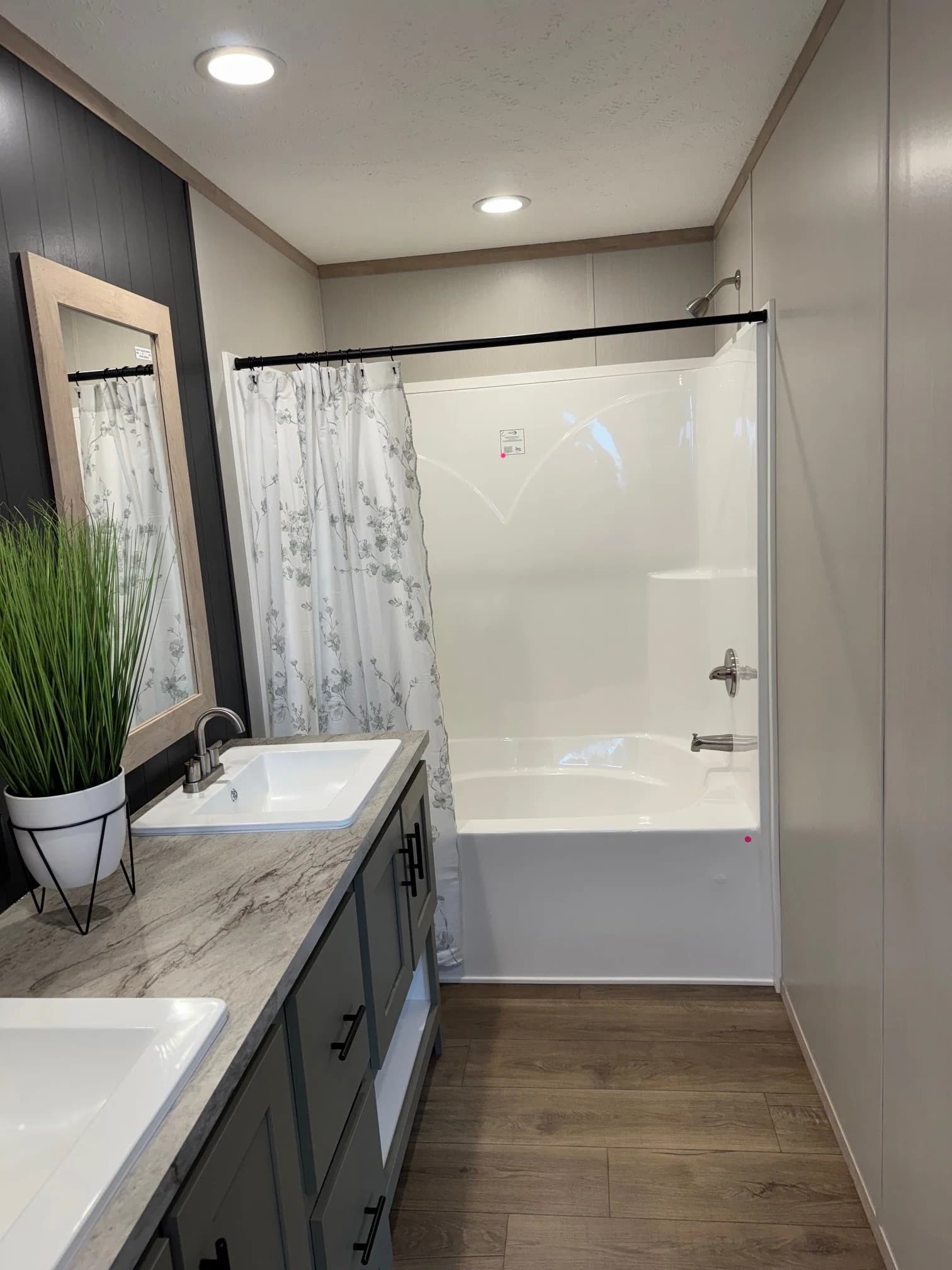 Hudson  home features