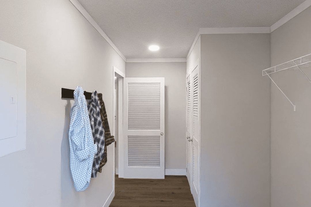 Lean on me interior home features