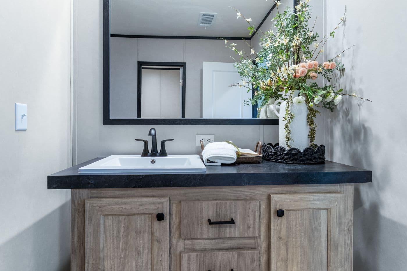 Odyssey  home features