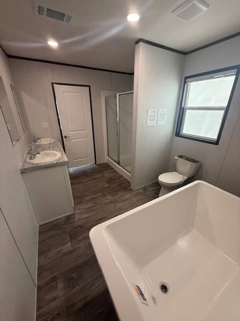 Bahama  home features