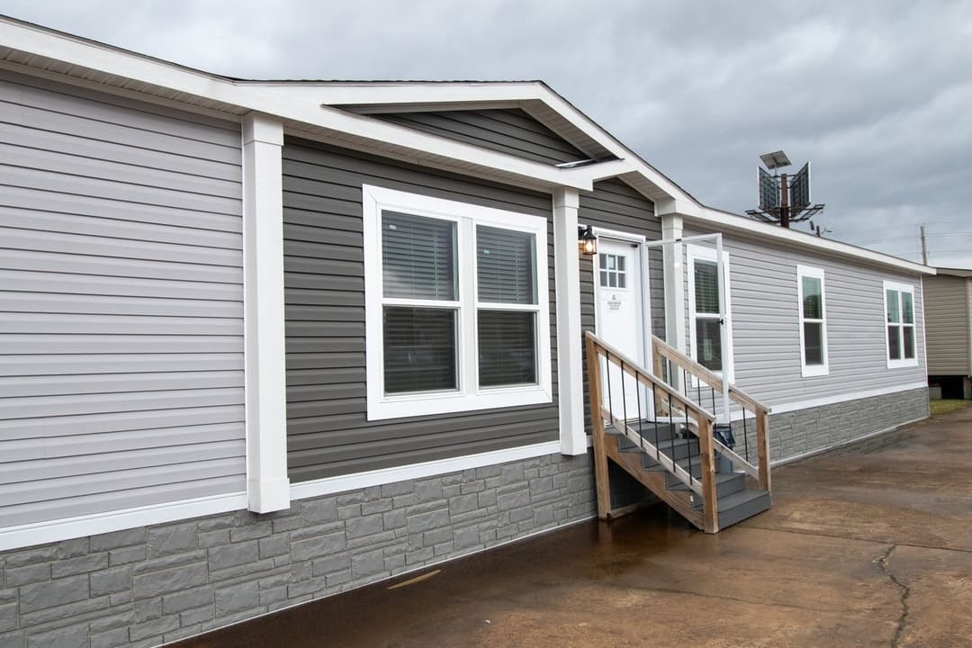Hercules exterior home features