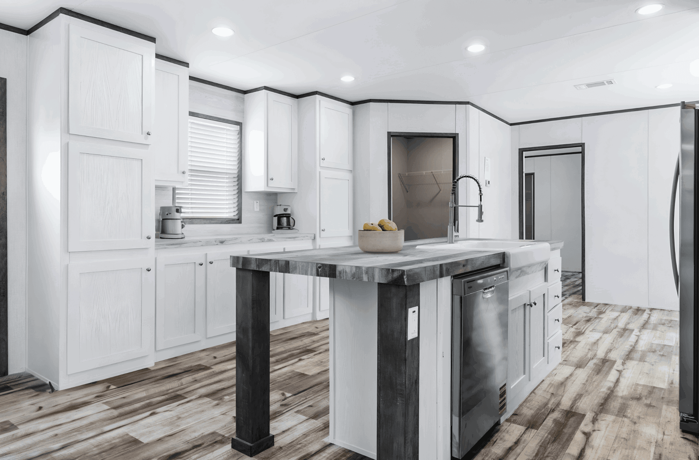 Cypress kitchen home features