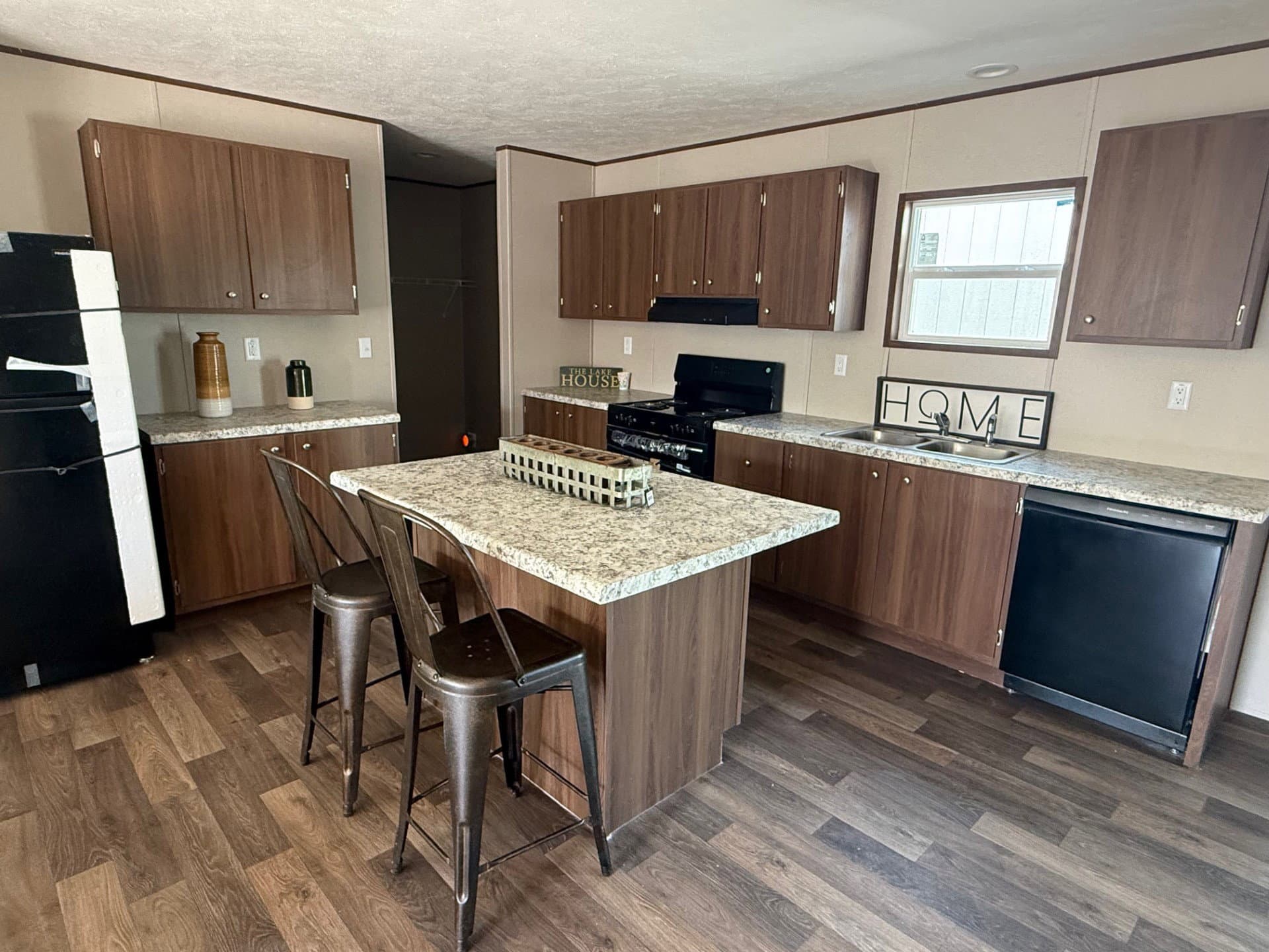 Oak  home features