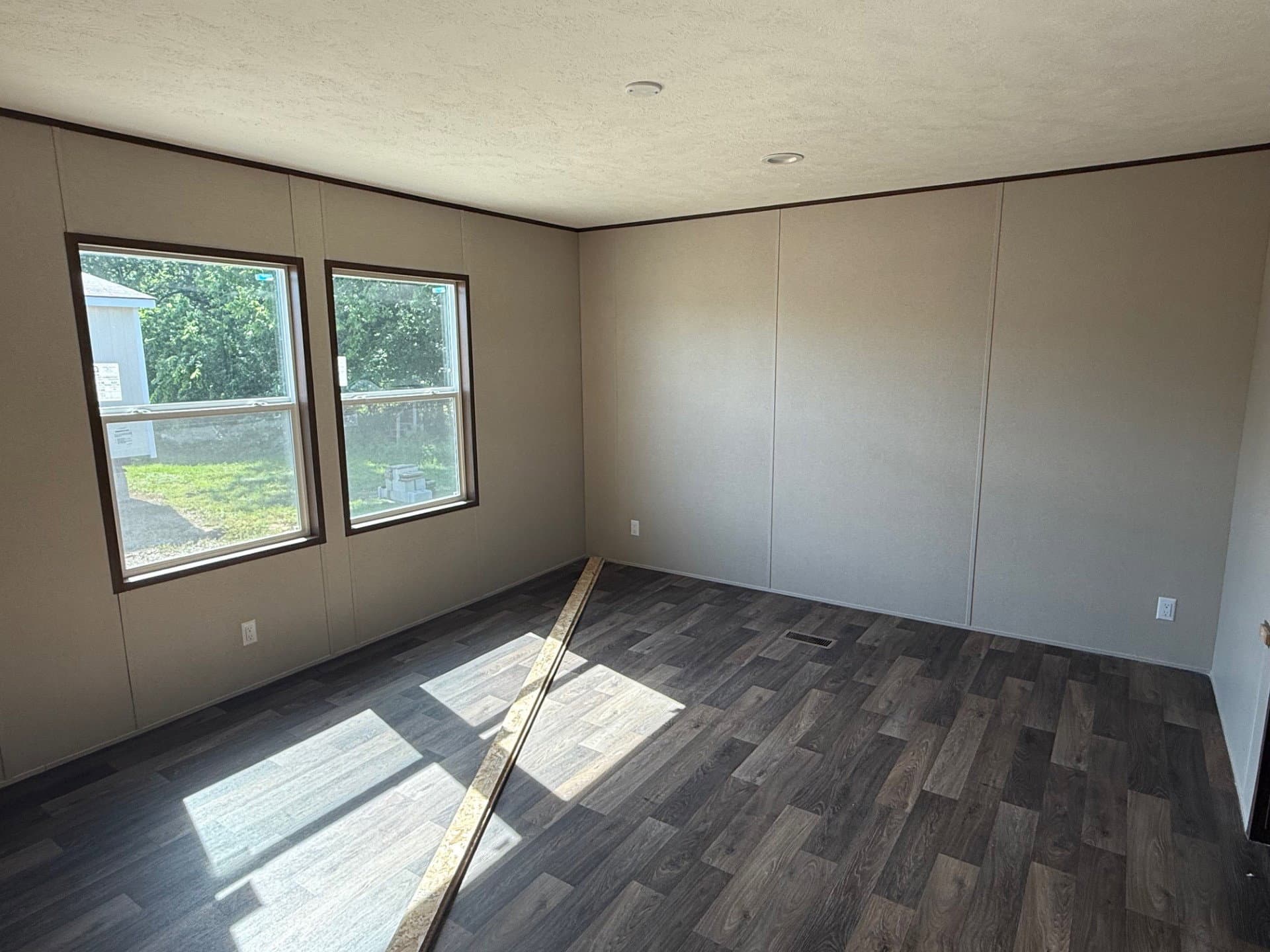 Oak  home features