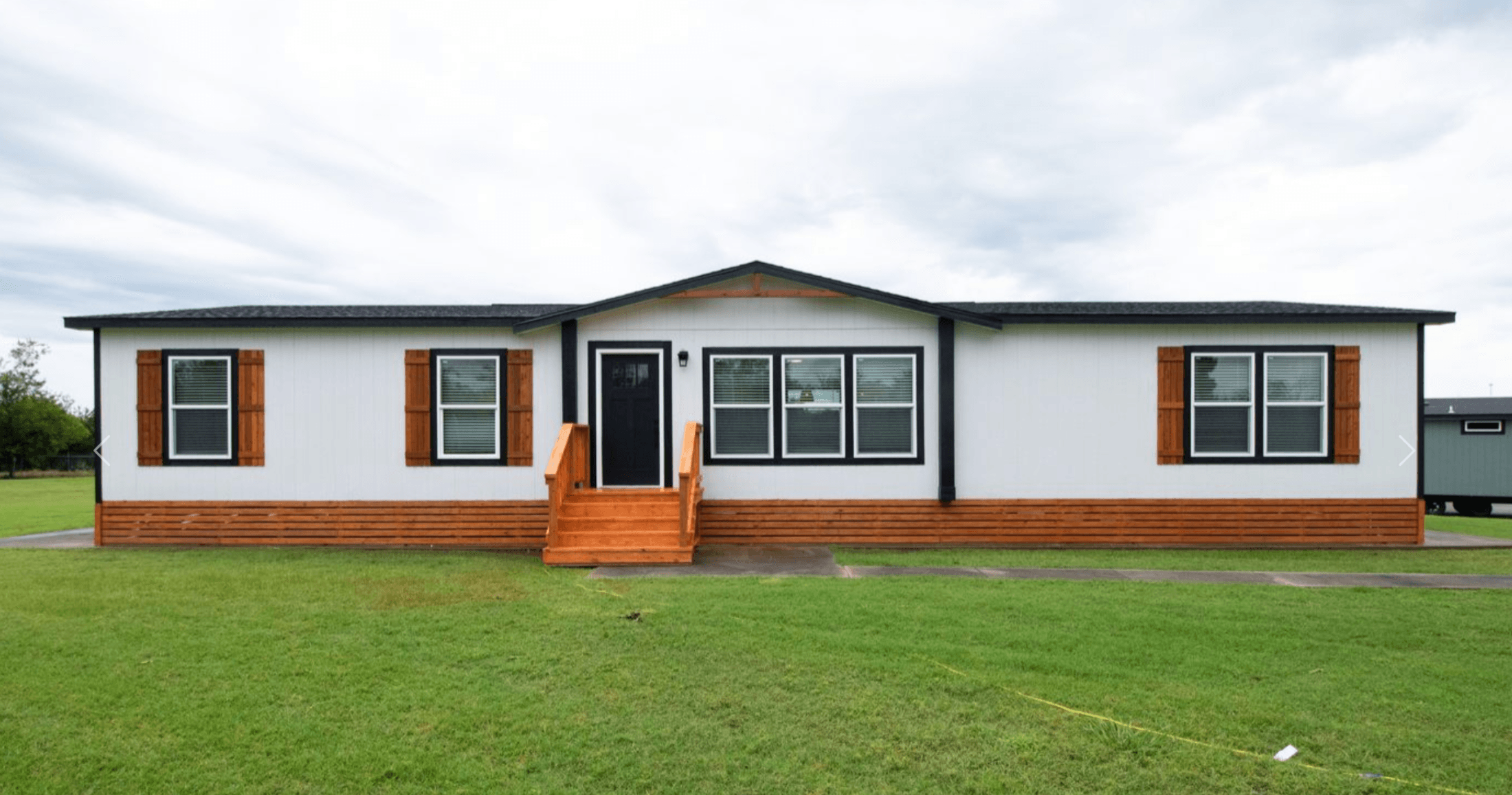 Odyssey hero, exterior, and elevation home features