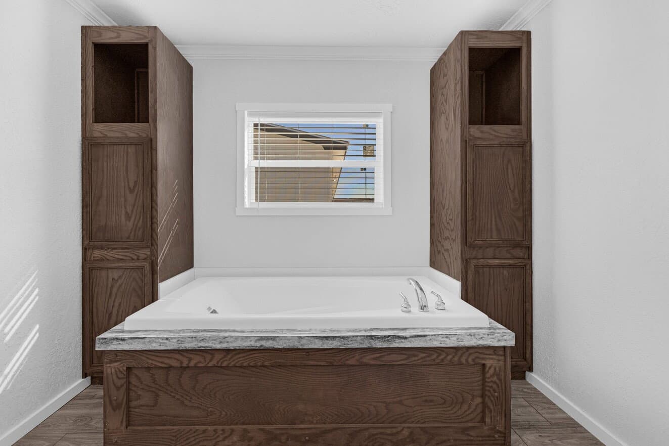 Topaz 28764a bathroom home features