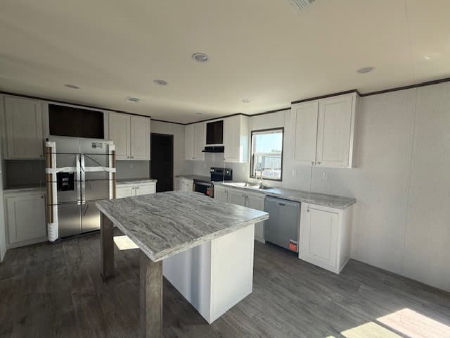 Bahama hero home features