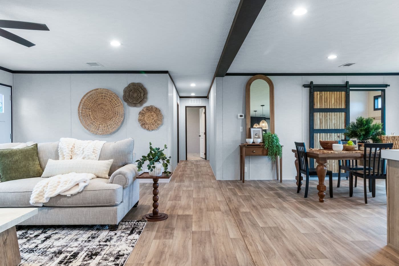 Odyssey  home features